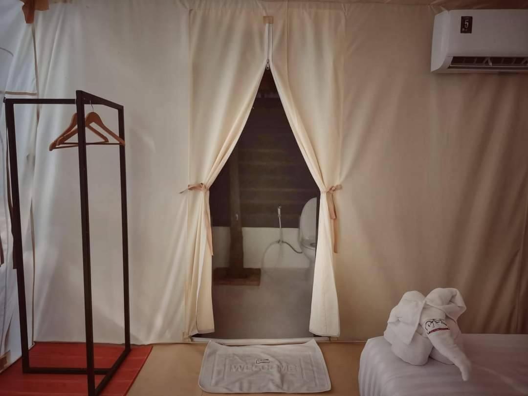 ลูกช้างเขาใหญ่แคมป์ บ้านท่ามะปราง
